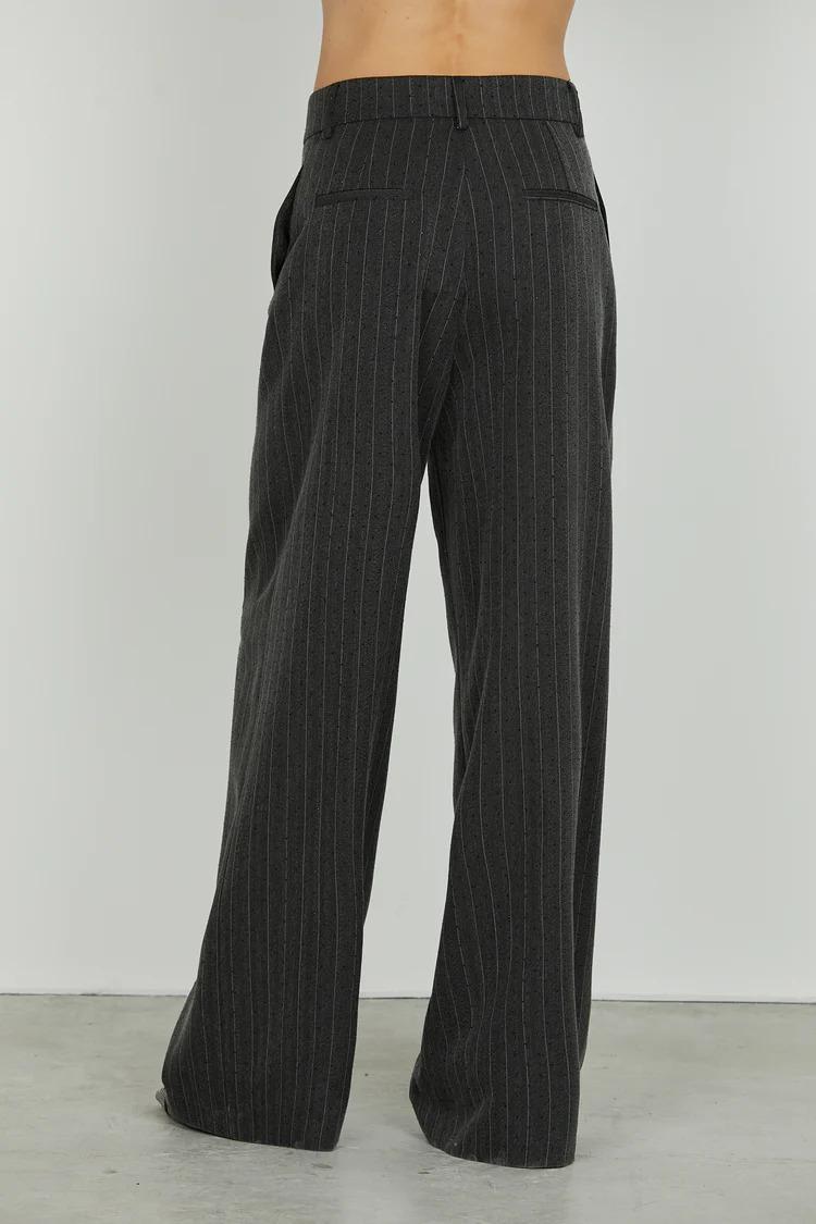 Relish  Pantalone PREZIOSAM vita alta con ts francesi più filetto palazzo gessato più borchie RDA2507091060 NINE IRON RELISH