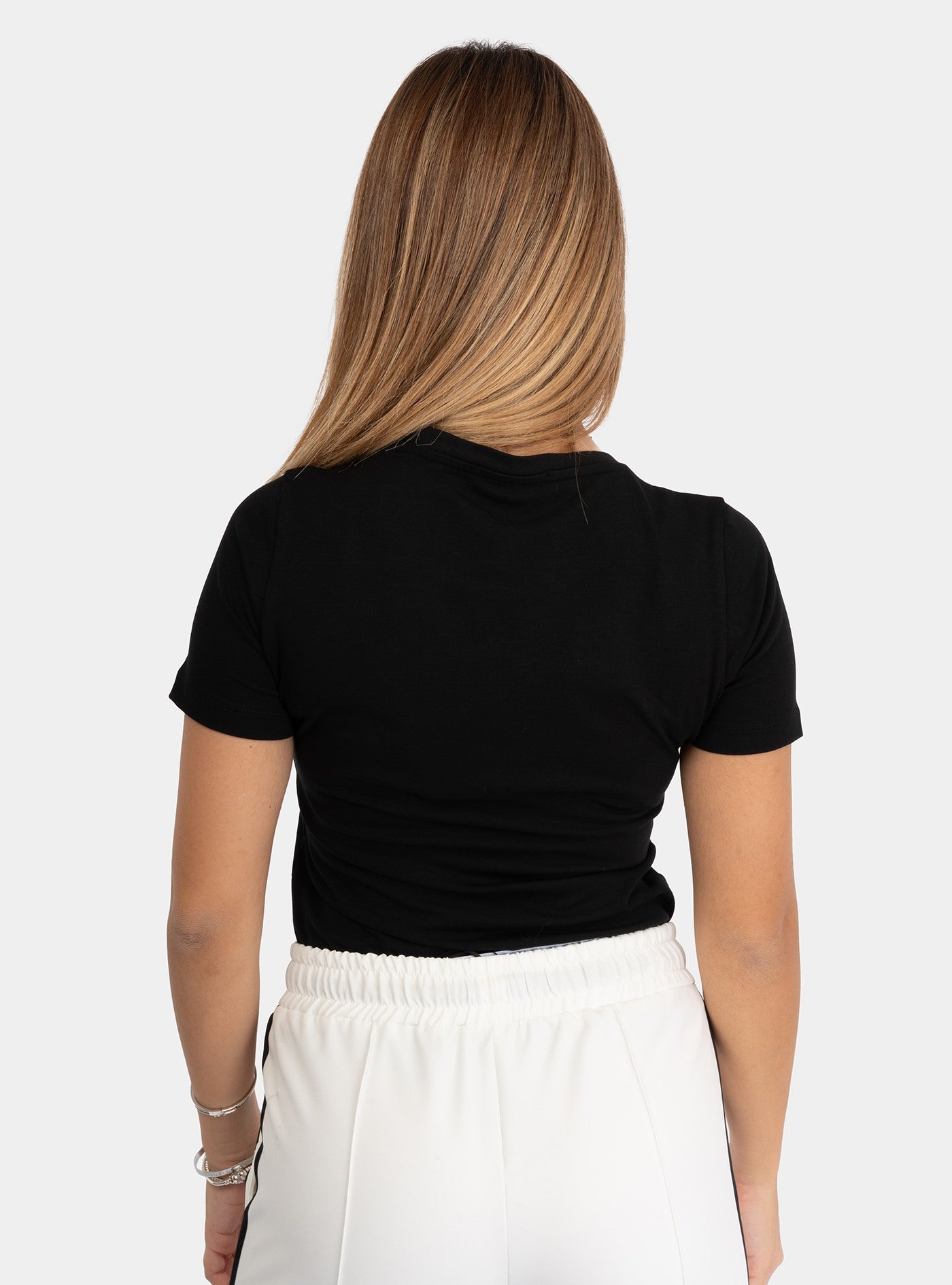 immagine-3-gaelle-t-shirt-con-logo-ricamato-nera-t-shirt-gaabw01274-ptts0059-ne01