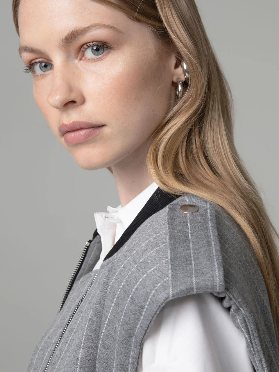 Gaelle Gilet over zippato grigio GAABW11120-TPV0001 GR00 GAELLE 