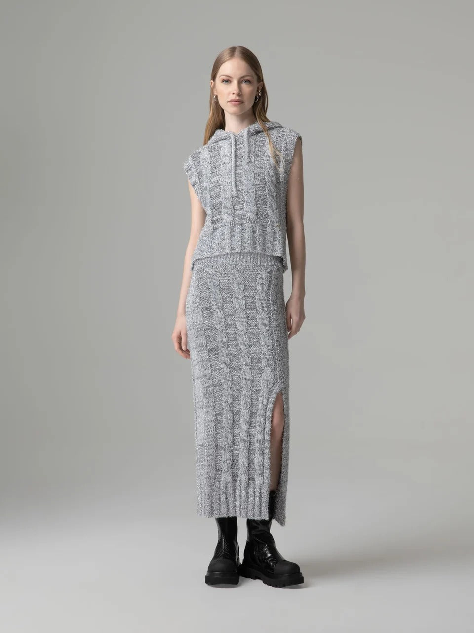 Gaelle Gonna lunga in maglieria con spacco sul davanti grigia GAABW11481-FRP0001 GR00 GAELLE 
