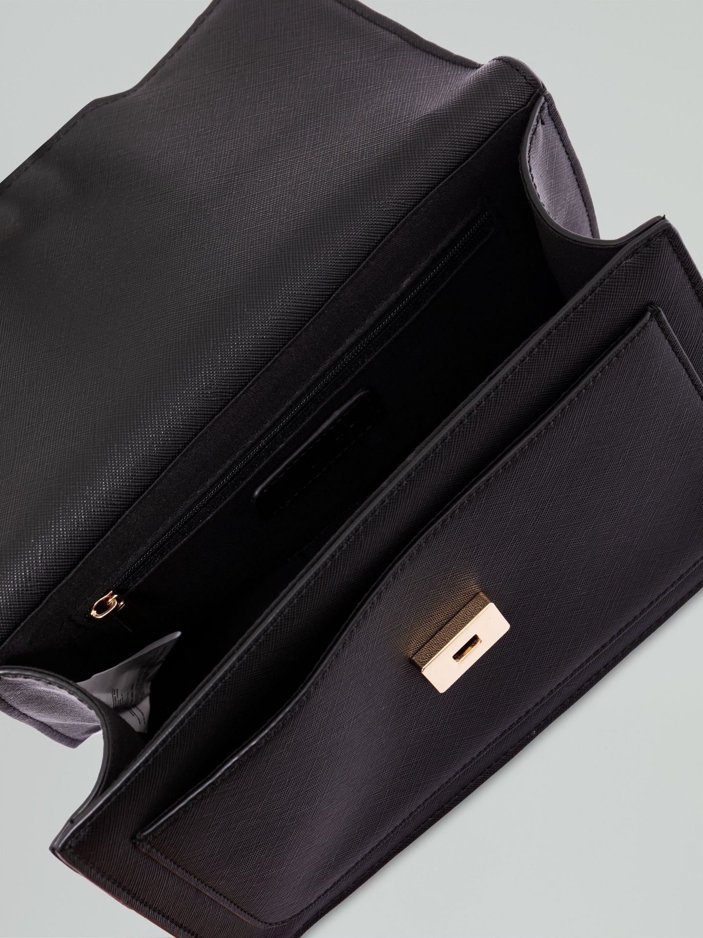 Gaelle Regular shoulder strap essential saffiano nera GAACW03303-XPU0004 NE01 GAELLE 