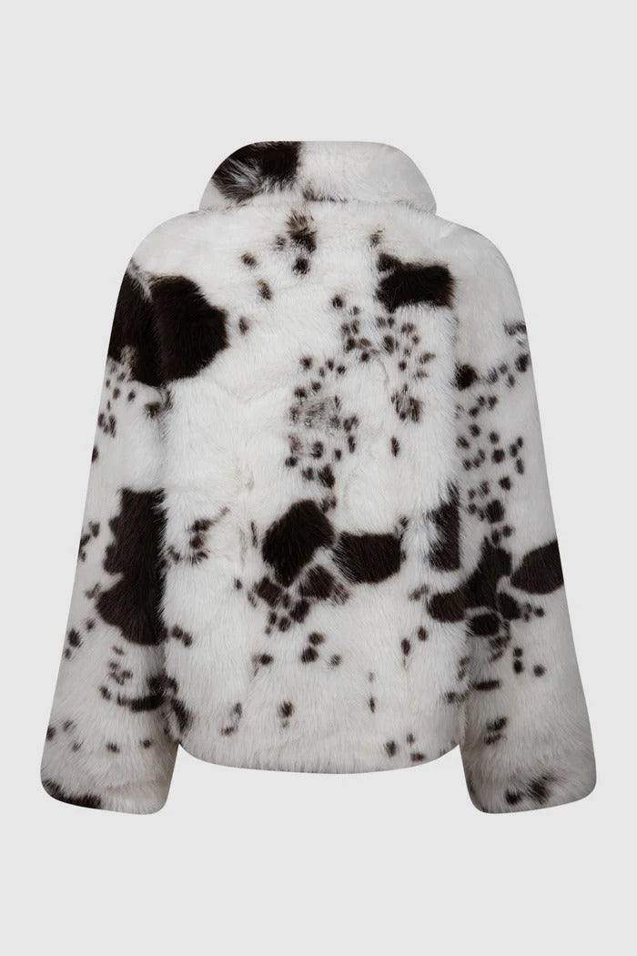 Giacca Aveline bianco panna in pelliccia sintetica con stampa cow AVL004 00186M MC2 SAINT BARTH 
