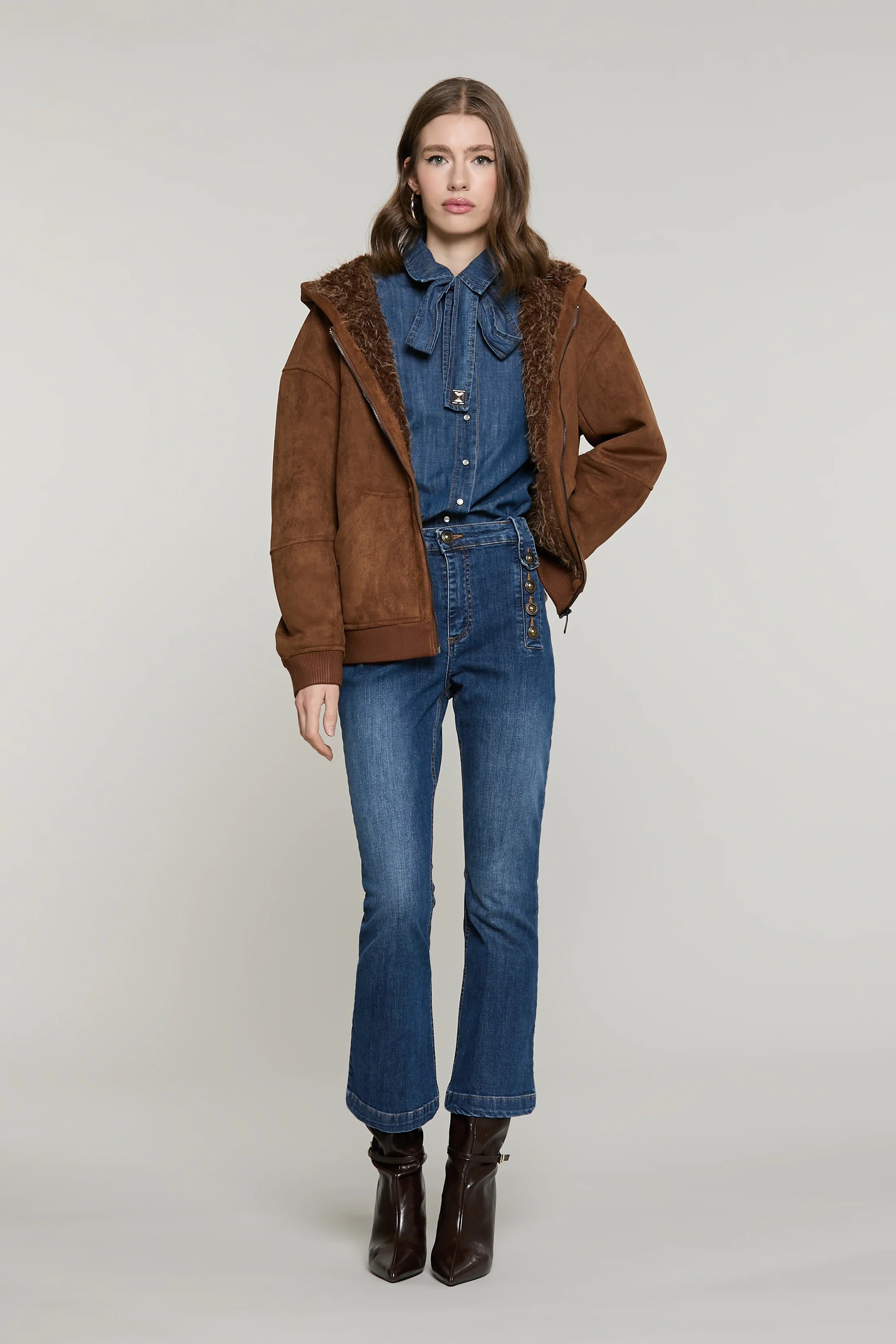 Montone GOMEZ manica lunga con cappuccio più zip più tasche più bordi costa ecocamoscio bone brown RDA2605009008 1995 RELISH 
