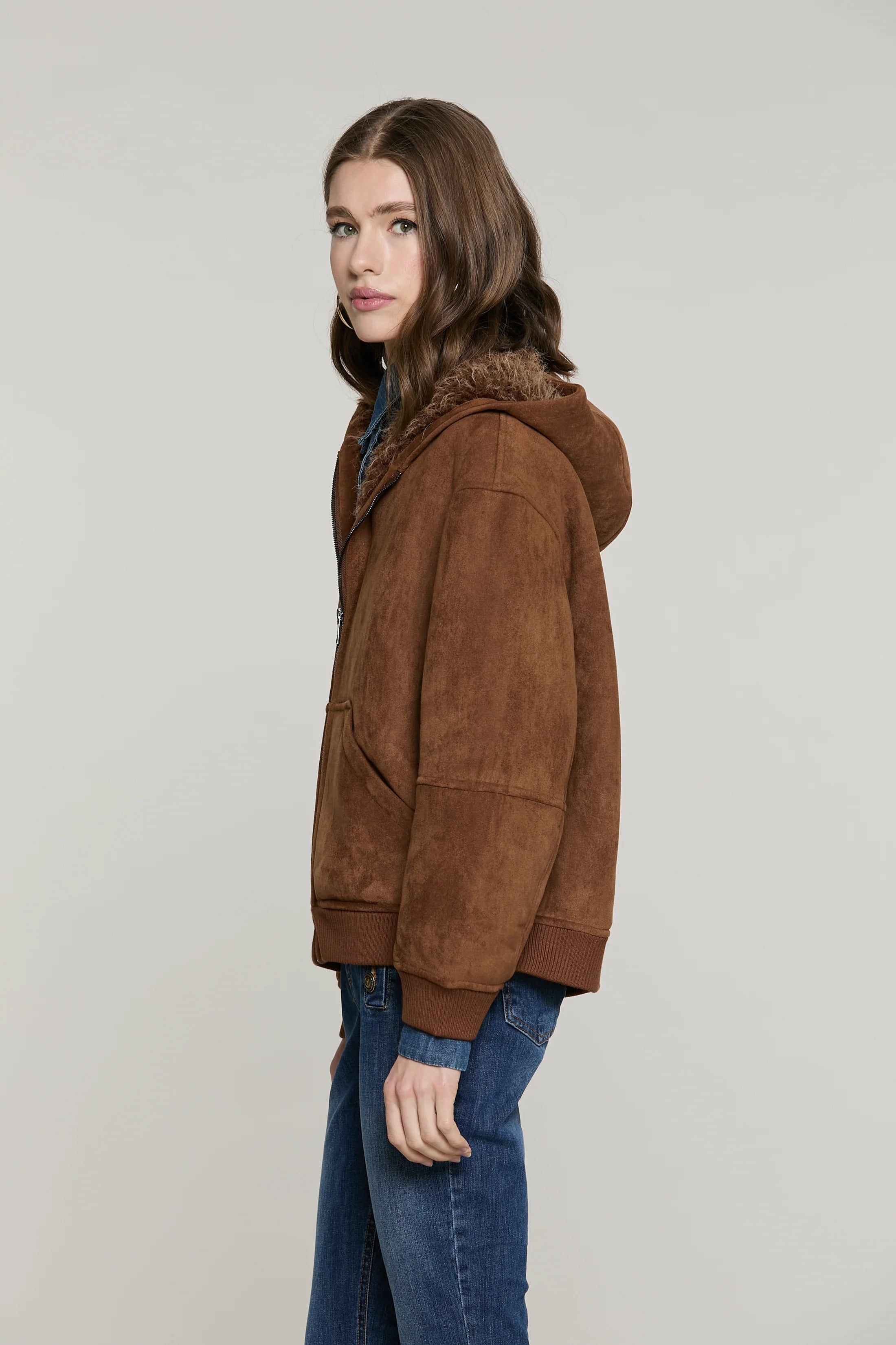 Montone GOMEZ manica lunga con cappuccio più zip più tasche più bordi costa ecocamoscio bone brown RDA2605009008 1995 RELISH 