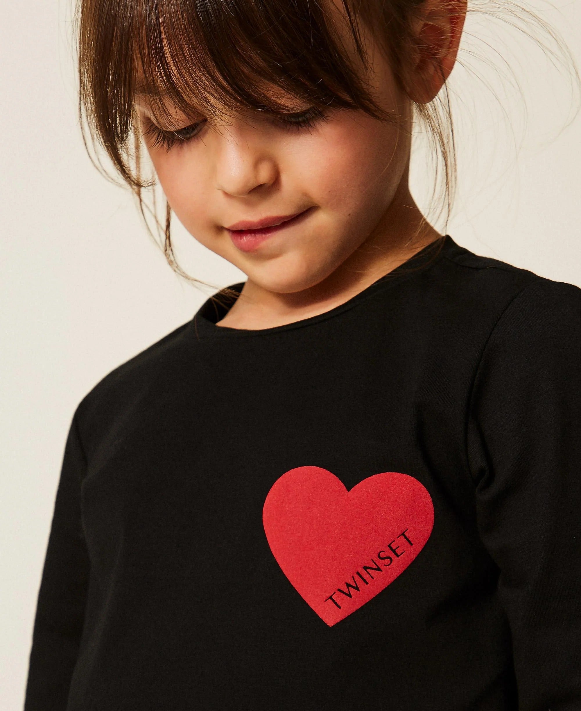 T-shirt regular con cuore nera 262GJ2291 13904 TWINSET 