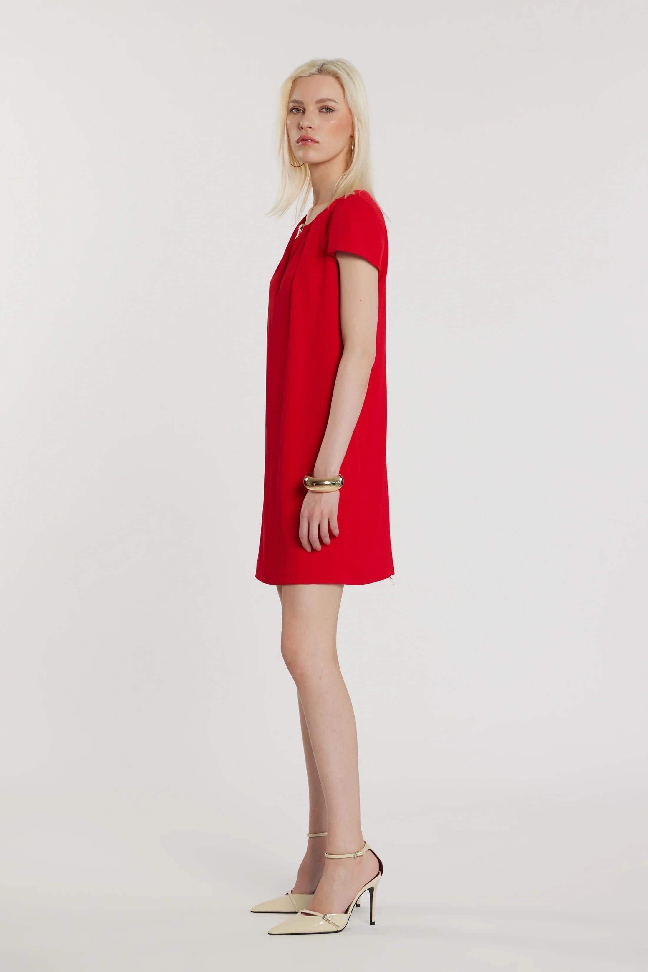 RELISH Abito STEPHANE corto maniche lunghe scollo a V con passante logo più pieghe FLARE SCARLETT RDP2609006012 1548 RELISH 