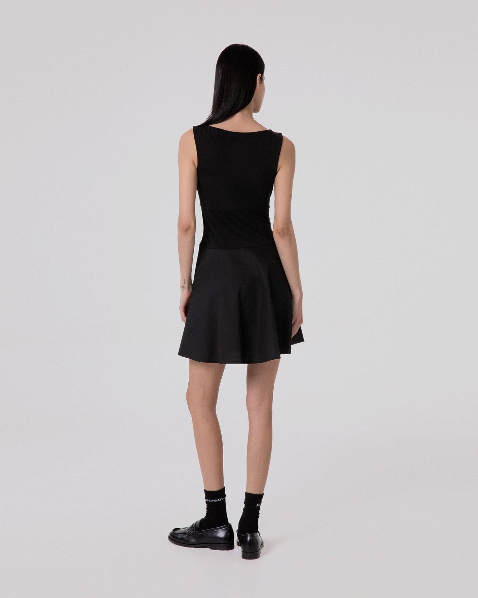 Abito Smanicato In Viscosa Con Gonna In Popeline  Nero HINNOMINATE HMABW02501-PTTS0293 NE01 HINNOMINATE 