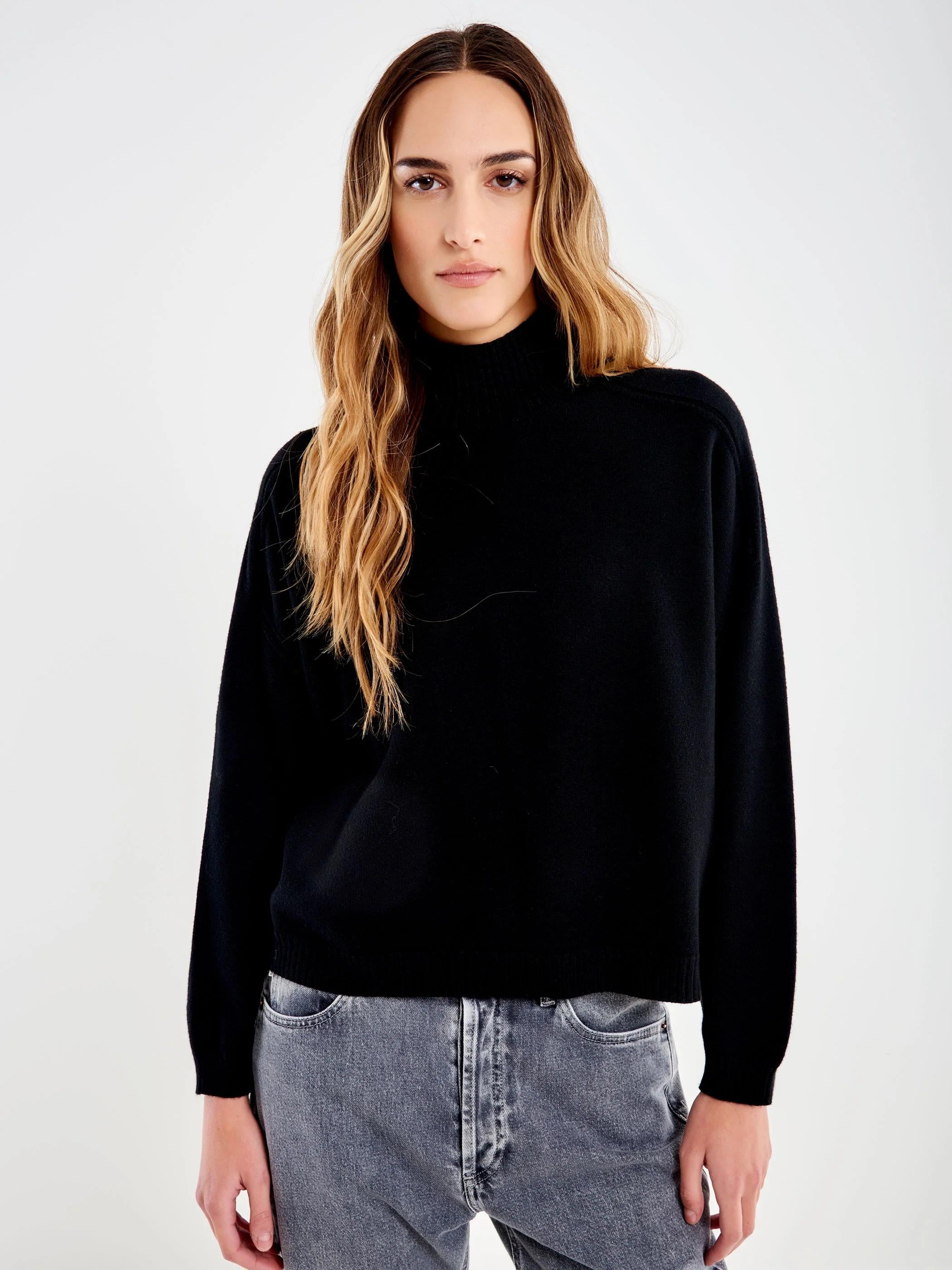 VICOLO-Dolcevita Maniche a Martello Nera 77063 NERO VICOLO 