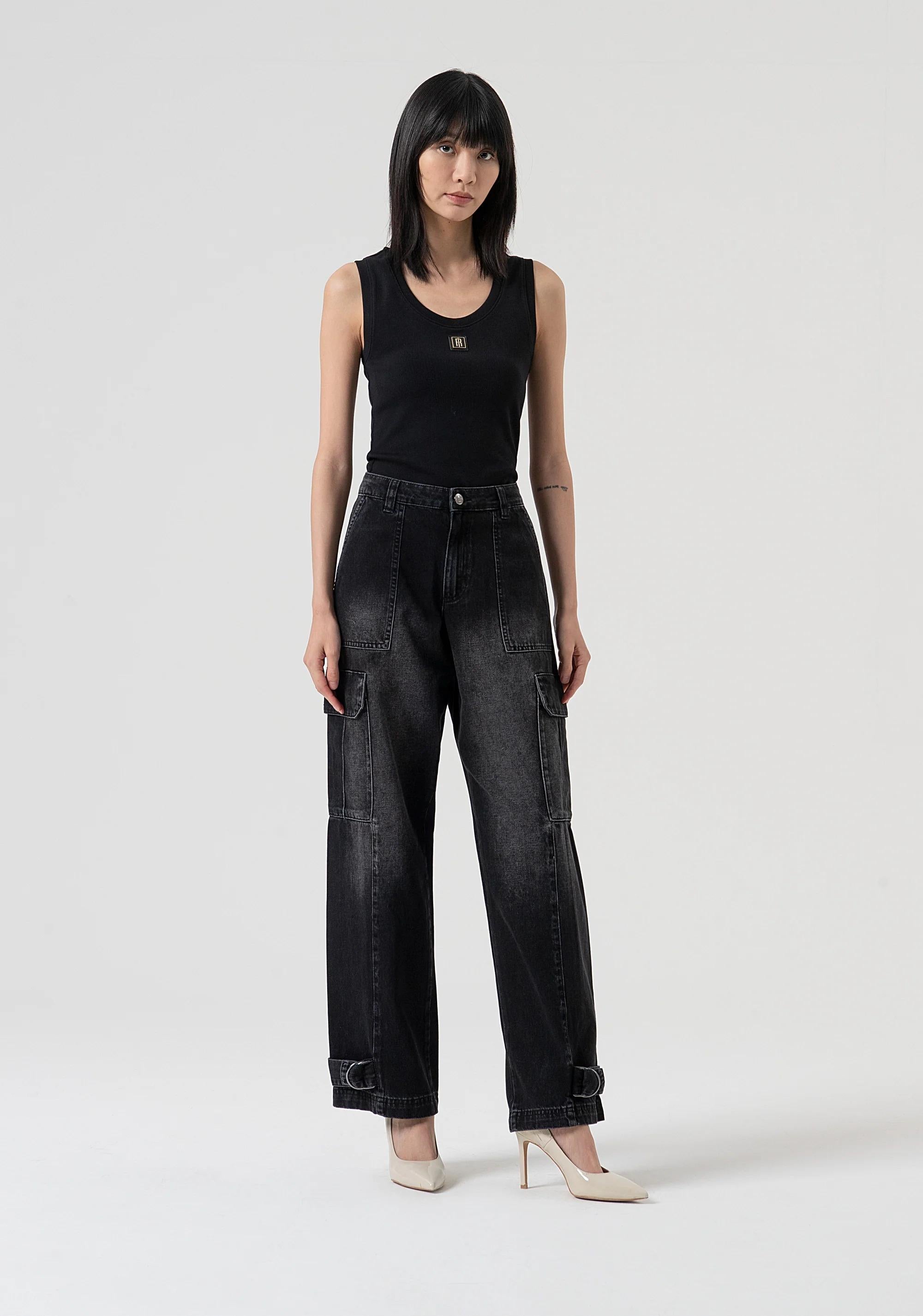 Fracomina Jeans cargo in denim nero con lavaggio scuro FP25WVC004D41904 H21 FRACOMINA 