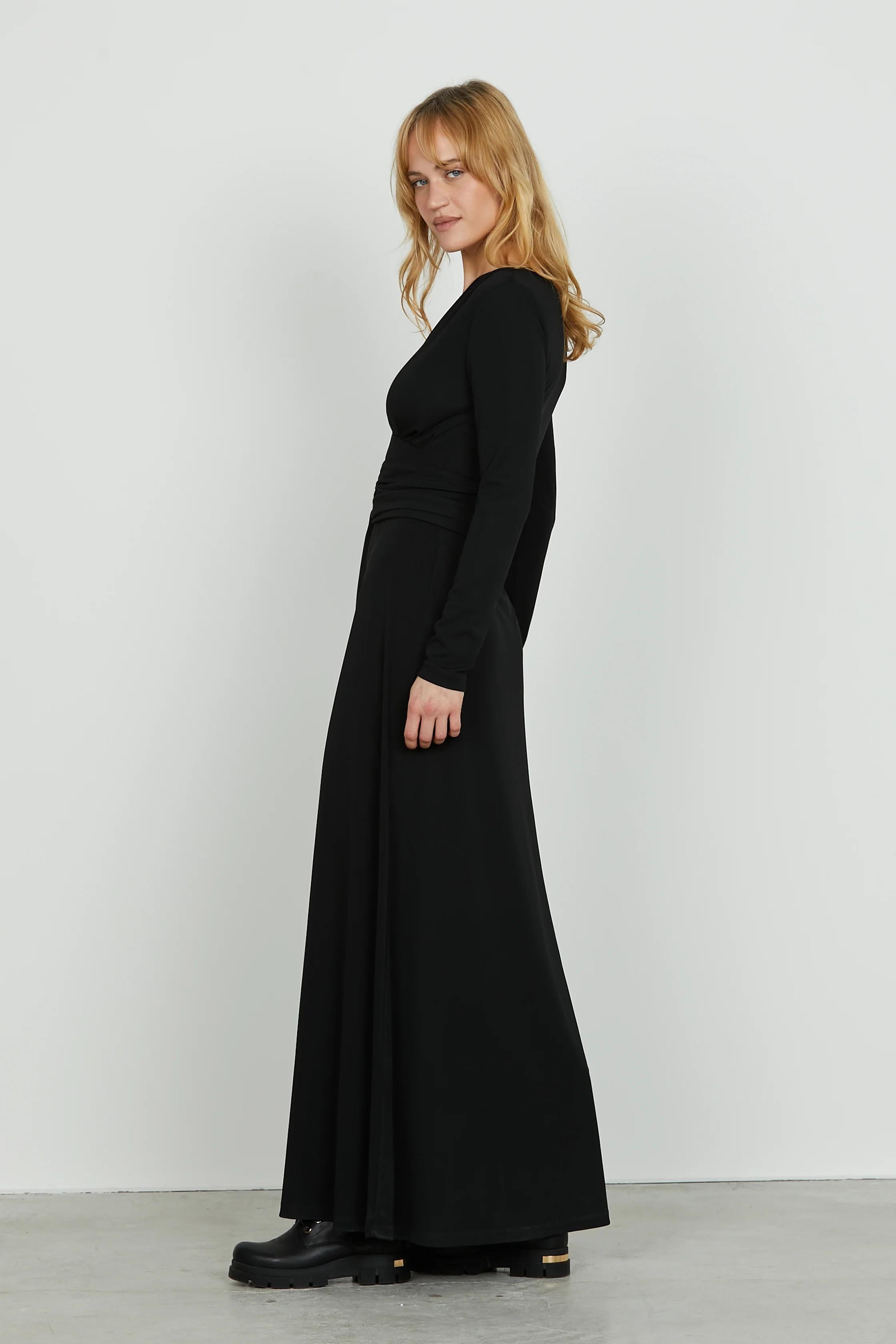 Relish Abito REFERS lungo manica lunga scollo v con gioiello più cintura black RDA2509006013 BLACK RELISH 