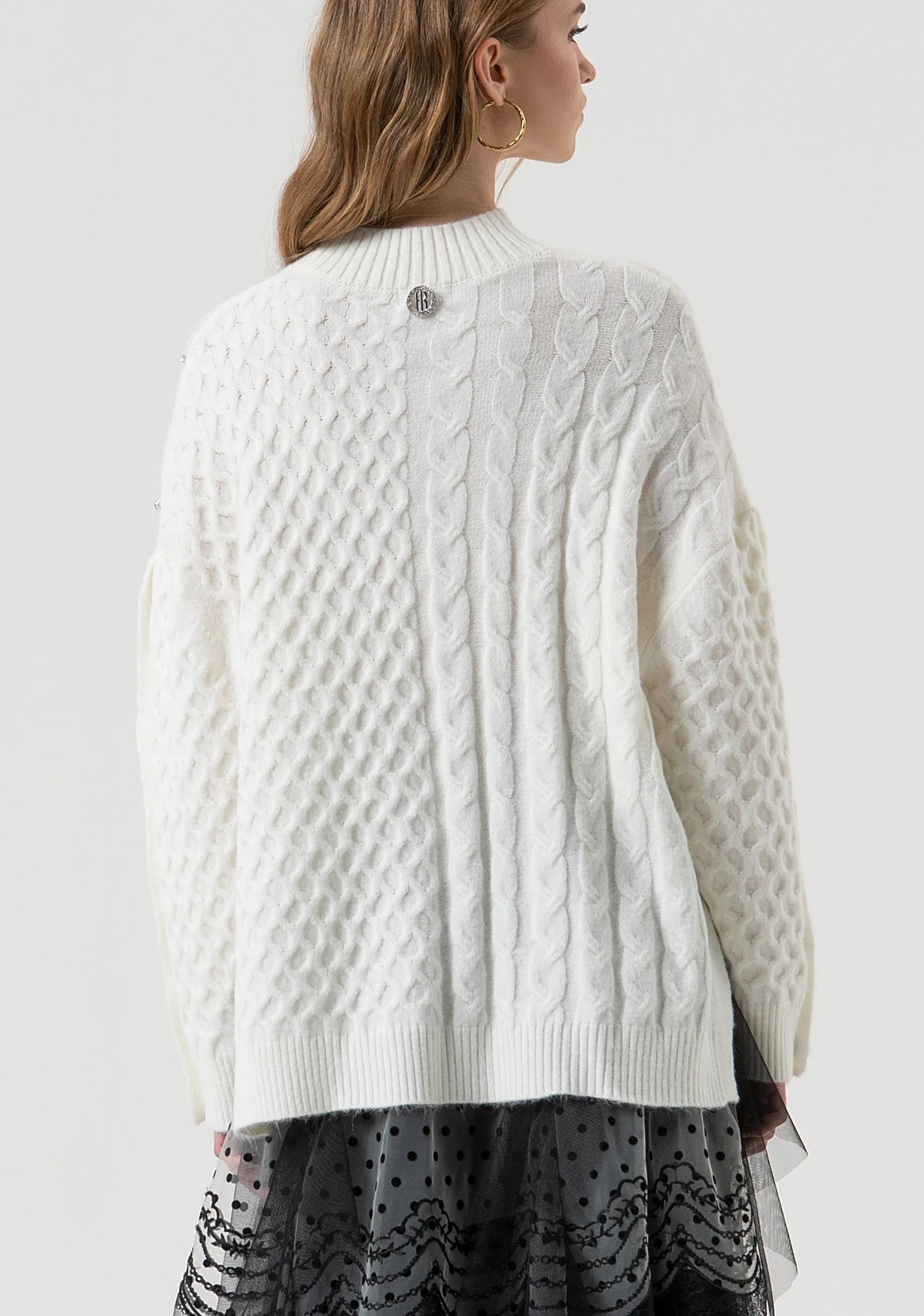 Fracomina Maglia over con punto treccia e pietre luminose applicate cream FR25WT7037K47101 108 FRACOMINA 