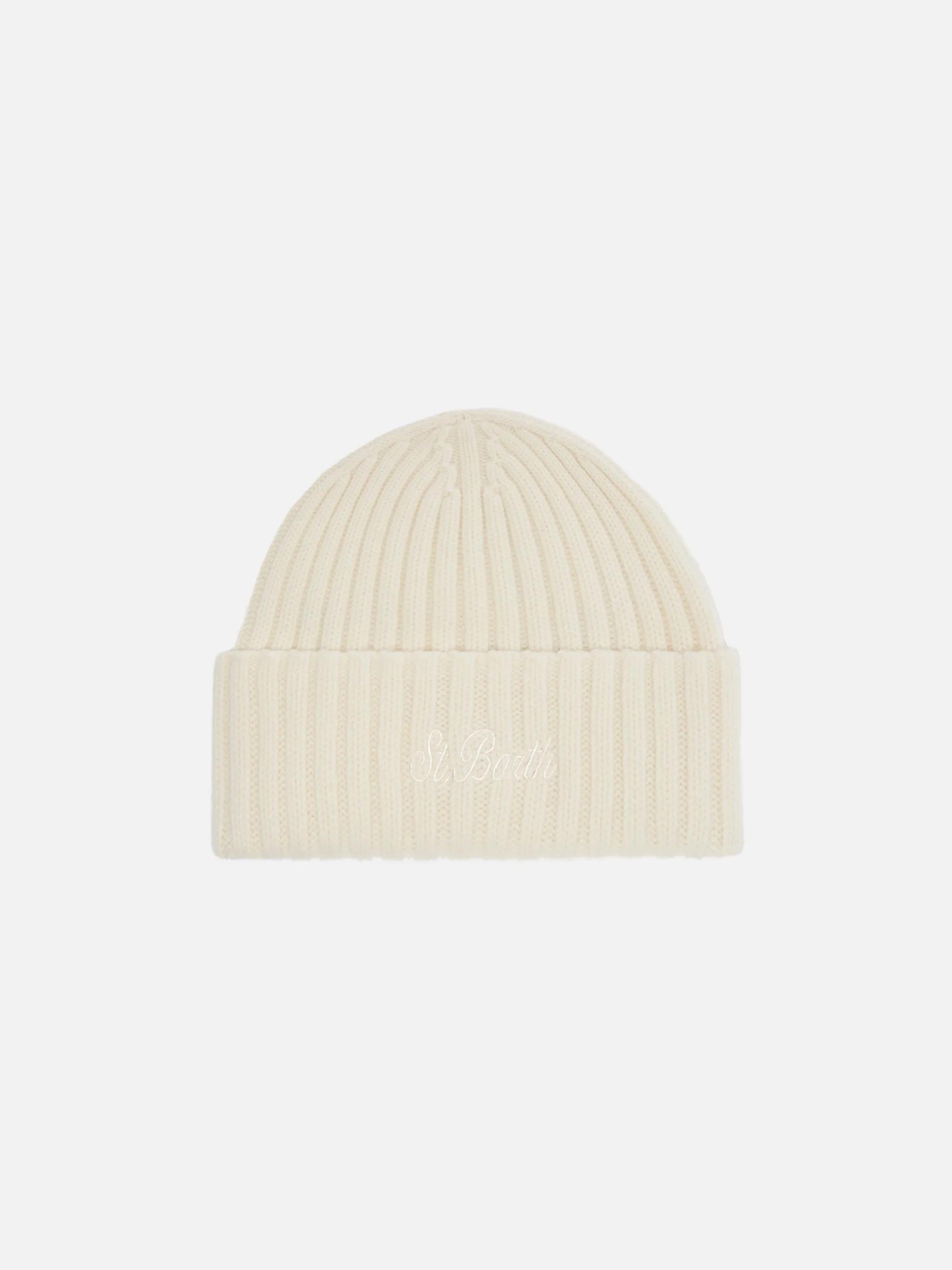 Berretto Wengen in bianco con ricamo St. Barth sul risvolto WENG027 00040I MC2 SAINT BARTH 