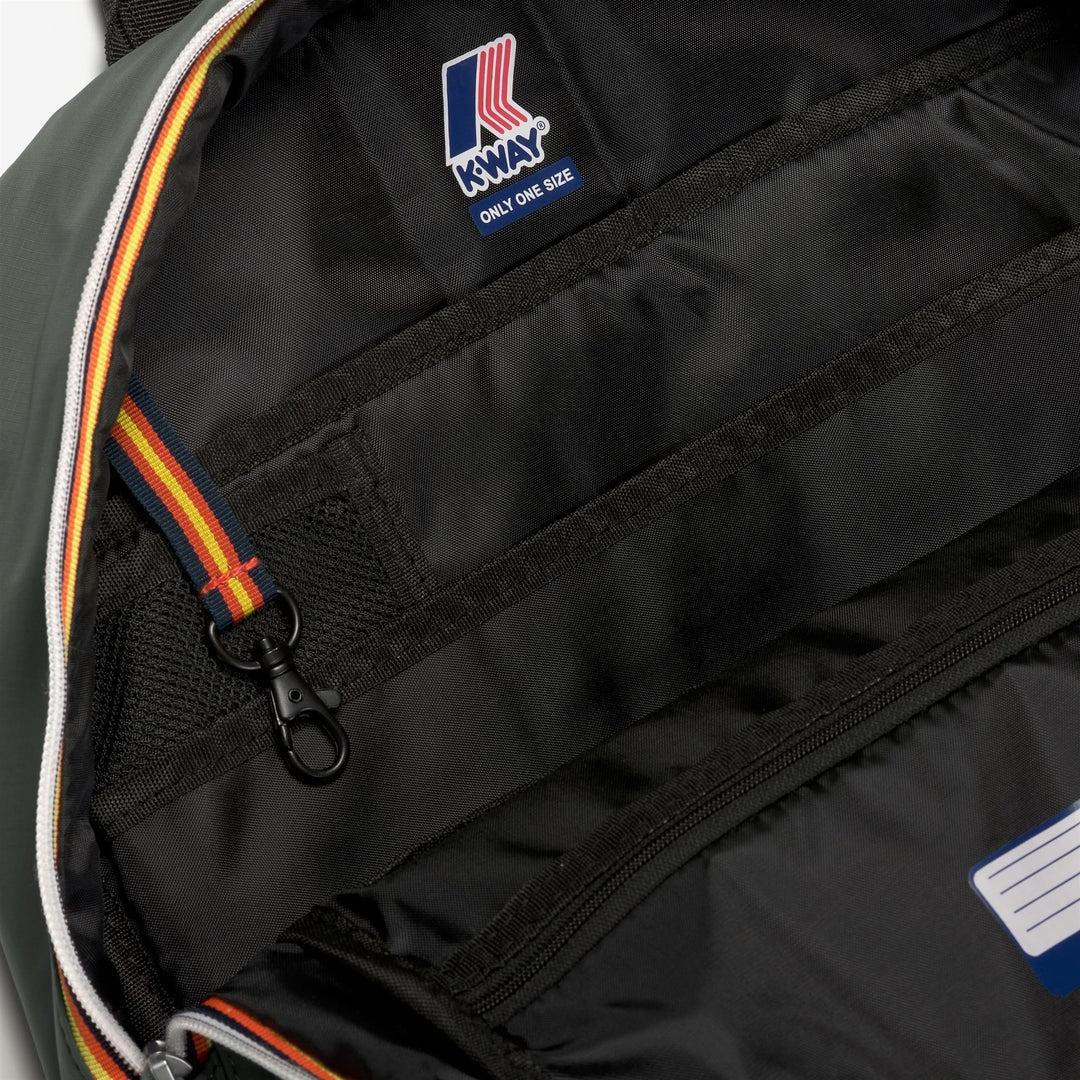 AON<BR/>GREEN BLACKISH K2116RW WMR K-WAY 