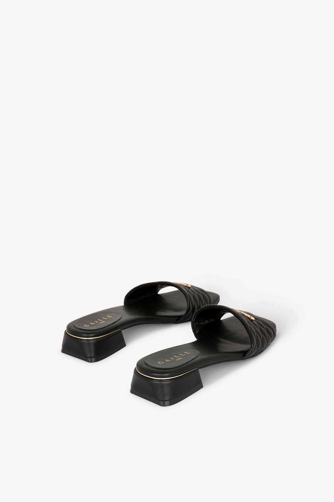 Sandalo Con Tacco Tessuto Matelasse E Placchetta Logo  Nero - Gaëlle Paris GACAW01709-MTFI0007 NE01 GAELLE 