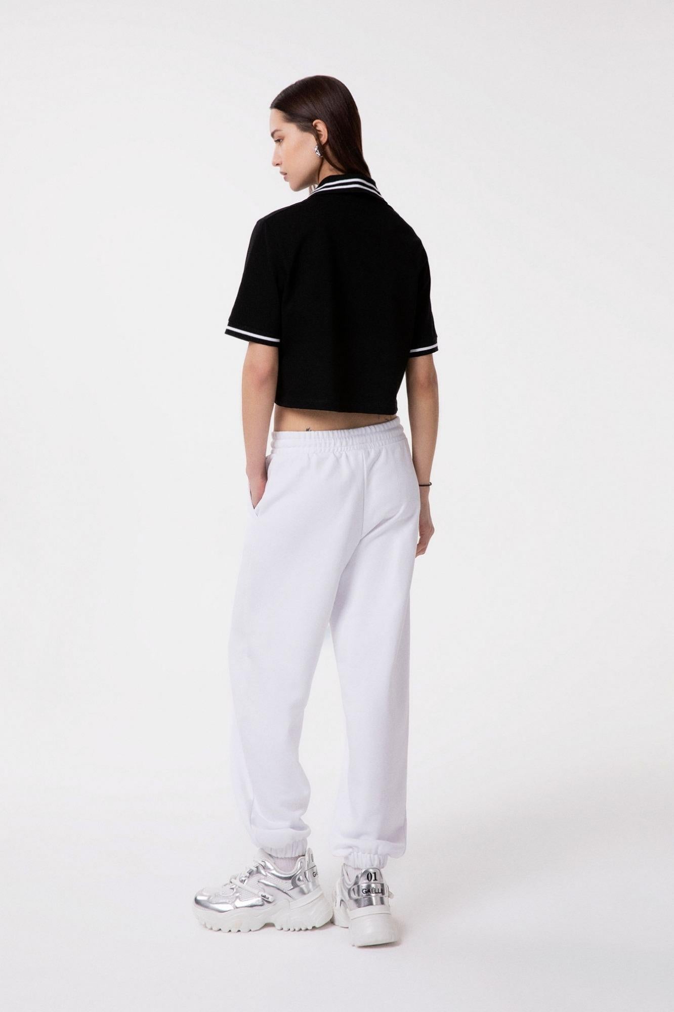 T-Shirt Crop Mezza Manica Con Collo E Abbottonatura A Polo Appl. Termo Lato Cuore  Nero - Gaëlle Paris GAABW09320-PTTS0043 NE01 GAELLE 