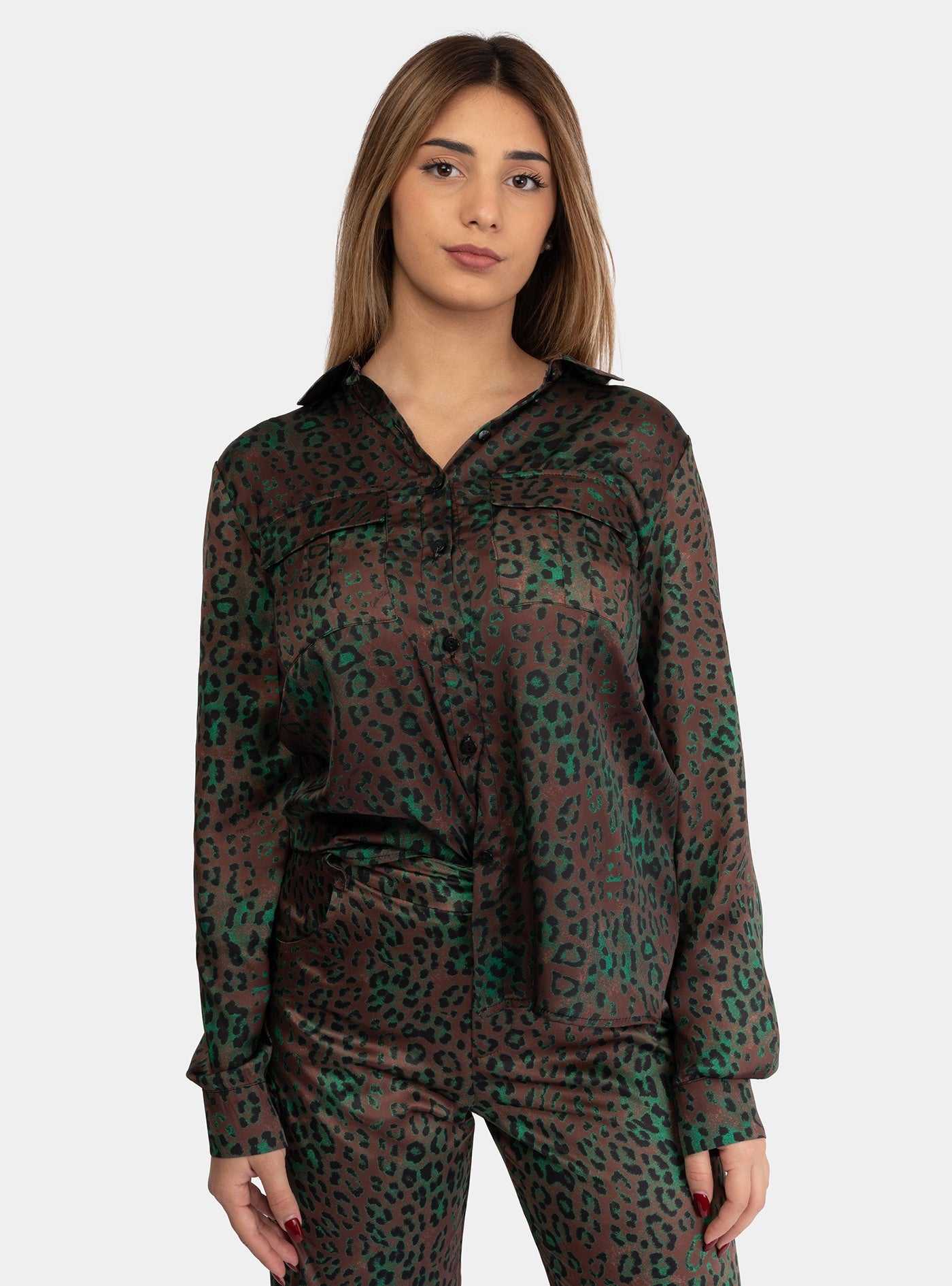 immagine-1-gaelle-camicia-in-raso-maculata-verde-camicia-gaabw00902-pttr0030-mcve