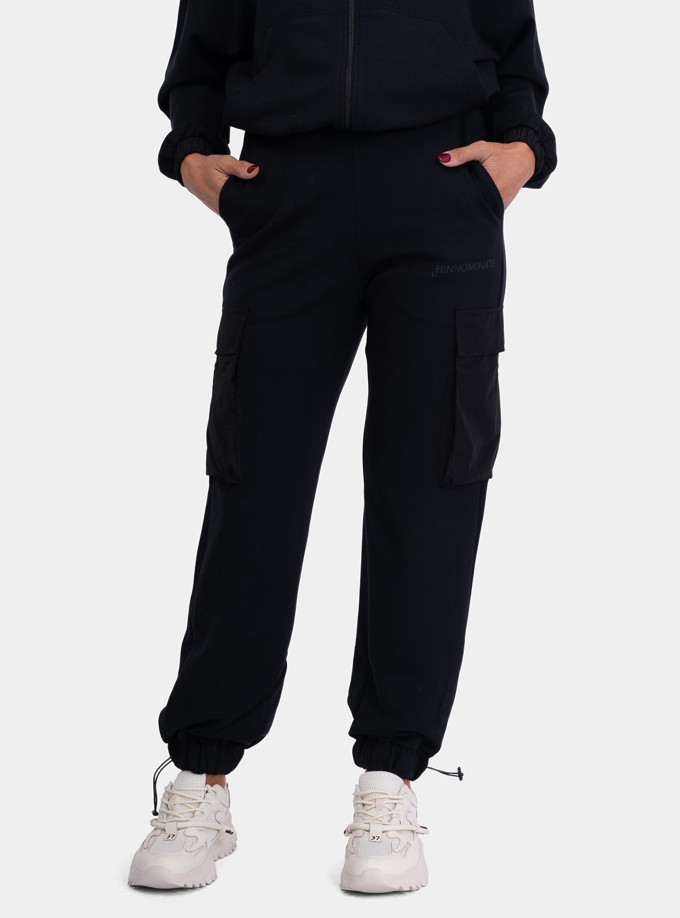 immagine-1-hinnominate-pantalone-con-stampa-rigonfiante-nero-pantaloni-hmabw01069-pttm0031-ne01