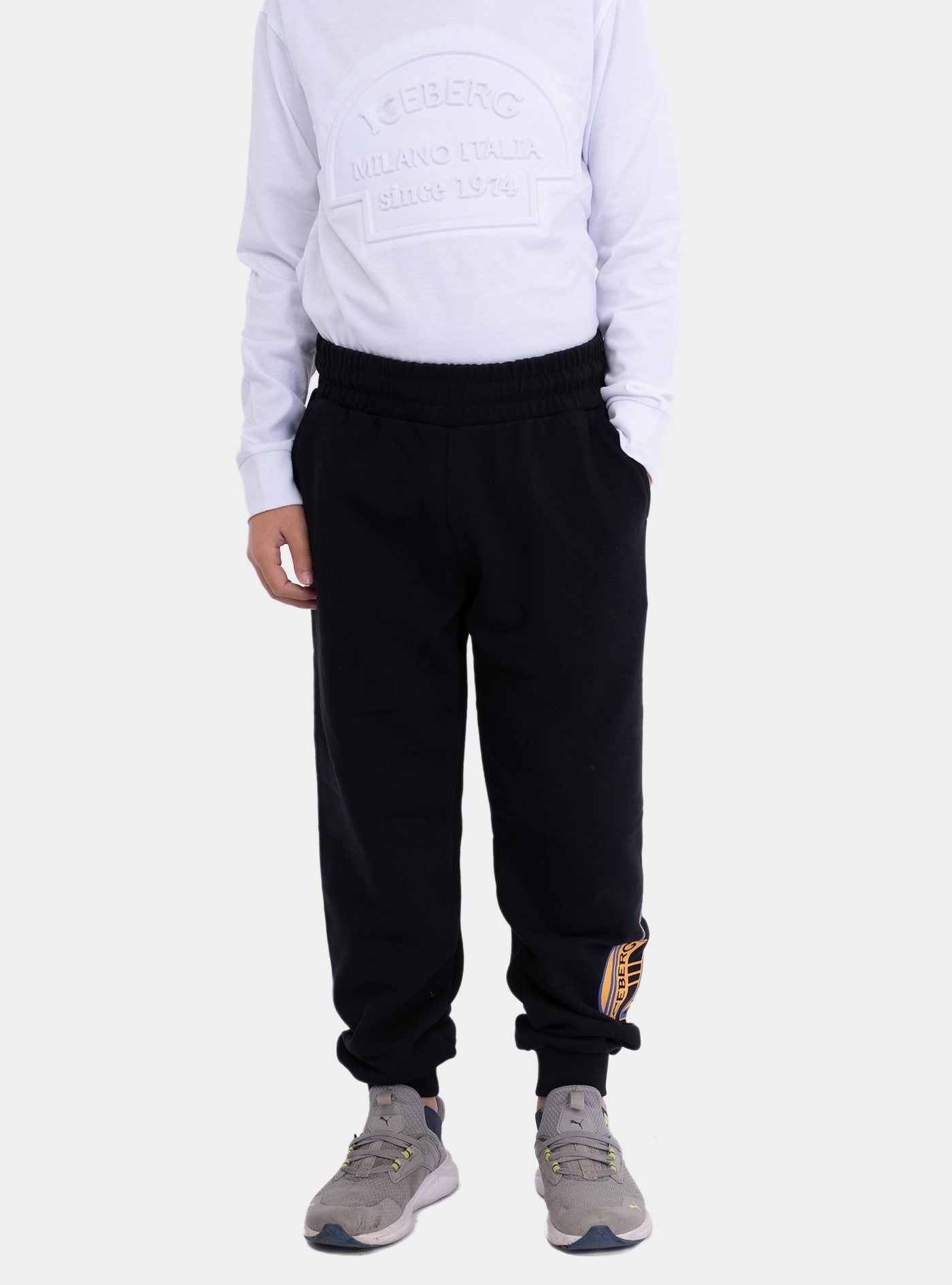 immagine-1-iceberg-pantalone-in-felpa-nero-pantaloni-pfice5303j-nero