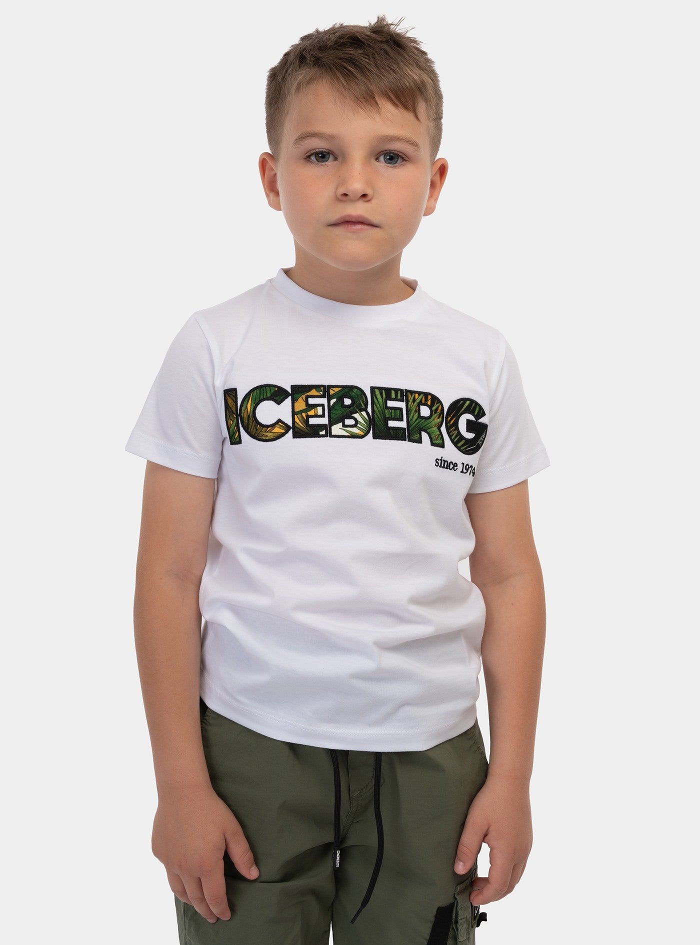 immagine-1-iceberg-t-shirt-bianca-t-shirt-tsice4122j-bianco