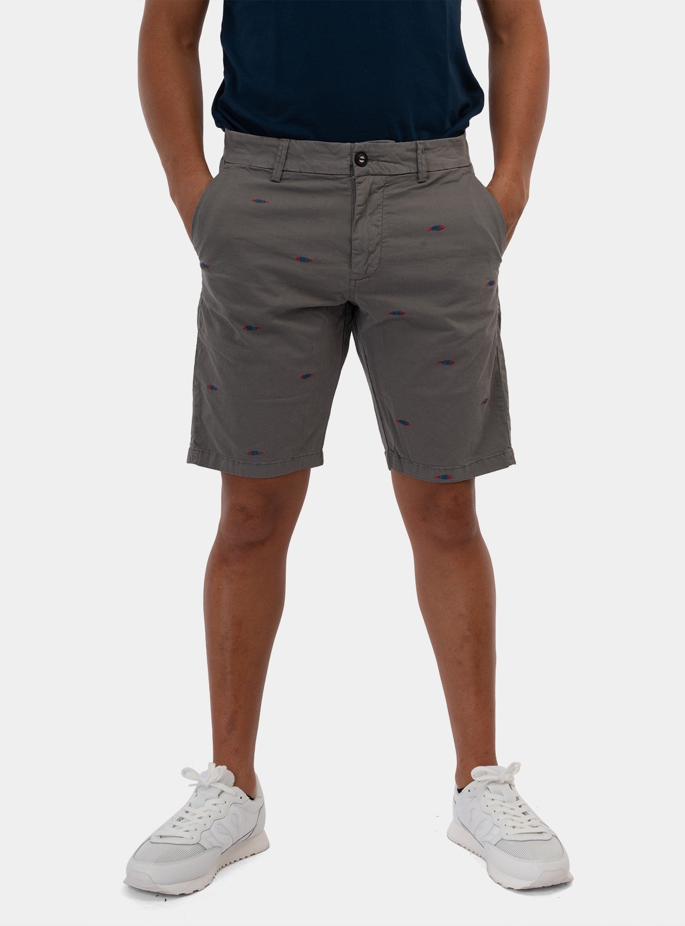 immagine-1-impure-chino-short-comfort-twill-embr-fishred-grey-bermuda-im24ssbm-chs4292-c17