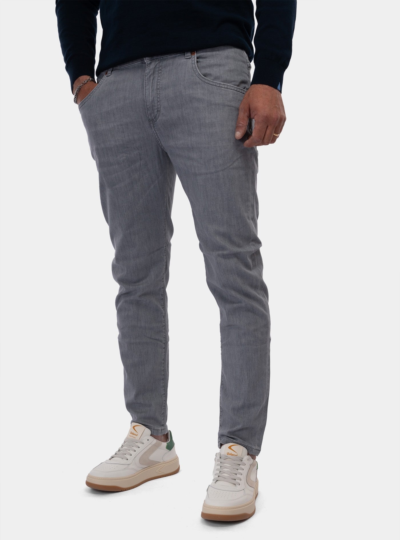 immagine-1-nolab-jeans-grigio-jeans-researcher-d98-b524