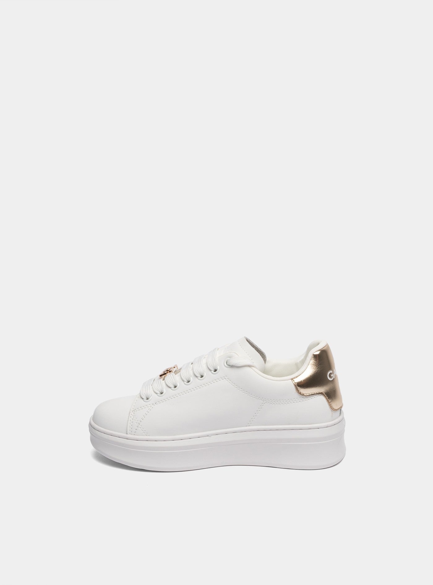 immagine-2-gaelle-sneackers-addict-con-tallone-in-ecopelle-laminato-oro-sneakers-gacaw00018-mttw0002-or01