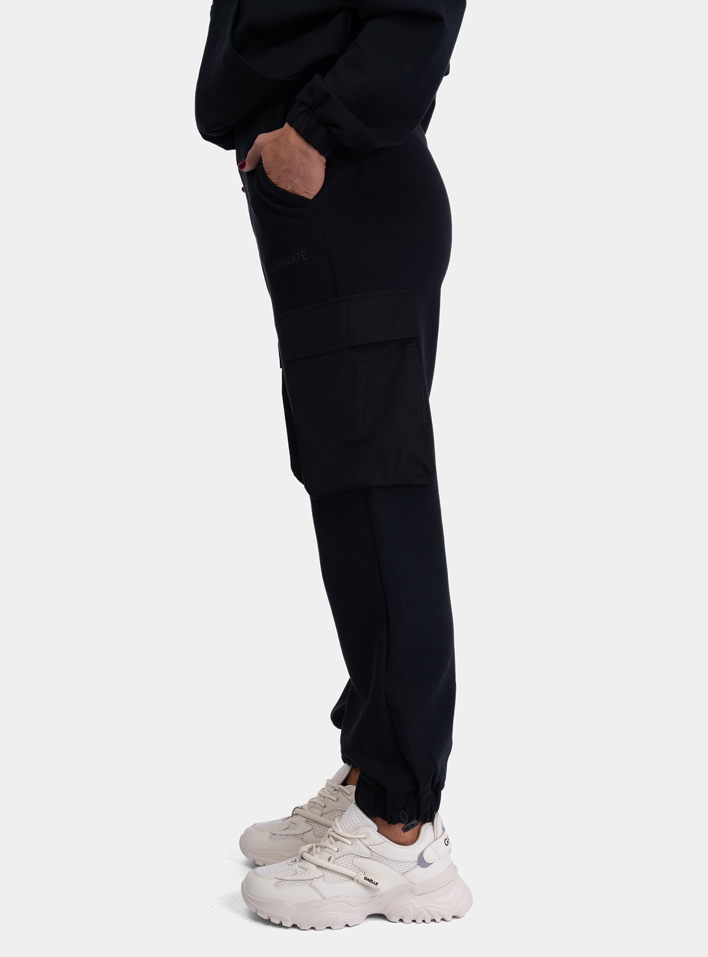 immagine-2-hinnominate-pantalone-con-stampa-rigonfiante-nero-pantaloni-hmabw01069-pttm0031-ne01