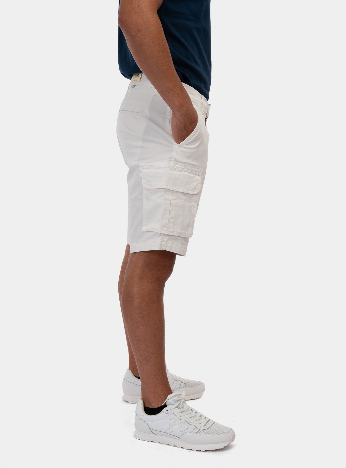 immagine-2-impure-cargo-short-comfort-twill-white-bermuda-im24ssbm-cgs1619-c24