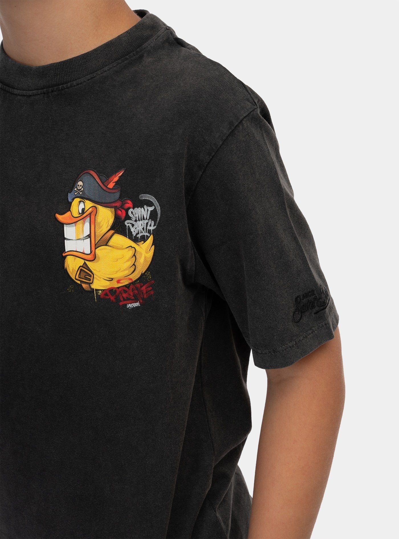 immagine-4-mc2-saint-barth-josh-cpt-ducky-pirate-00-emb-t-shirt-josh001-02855f