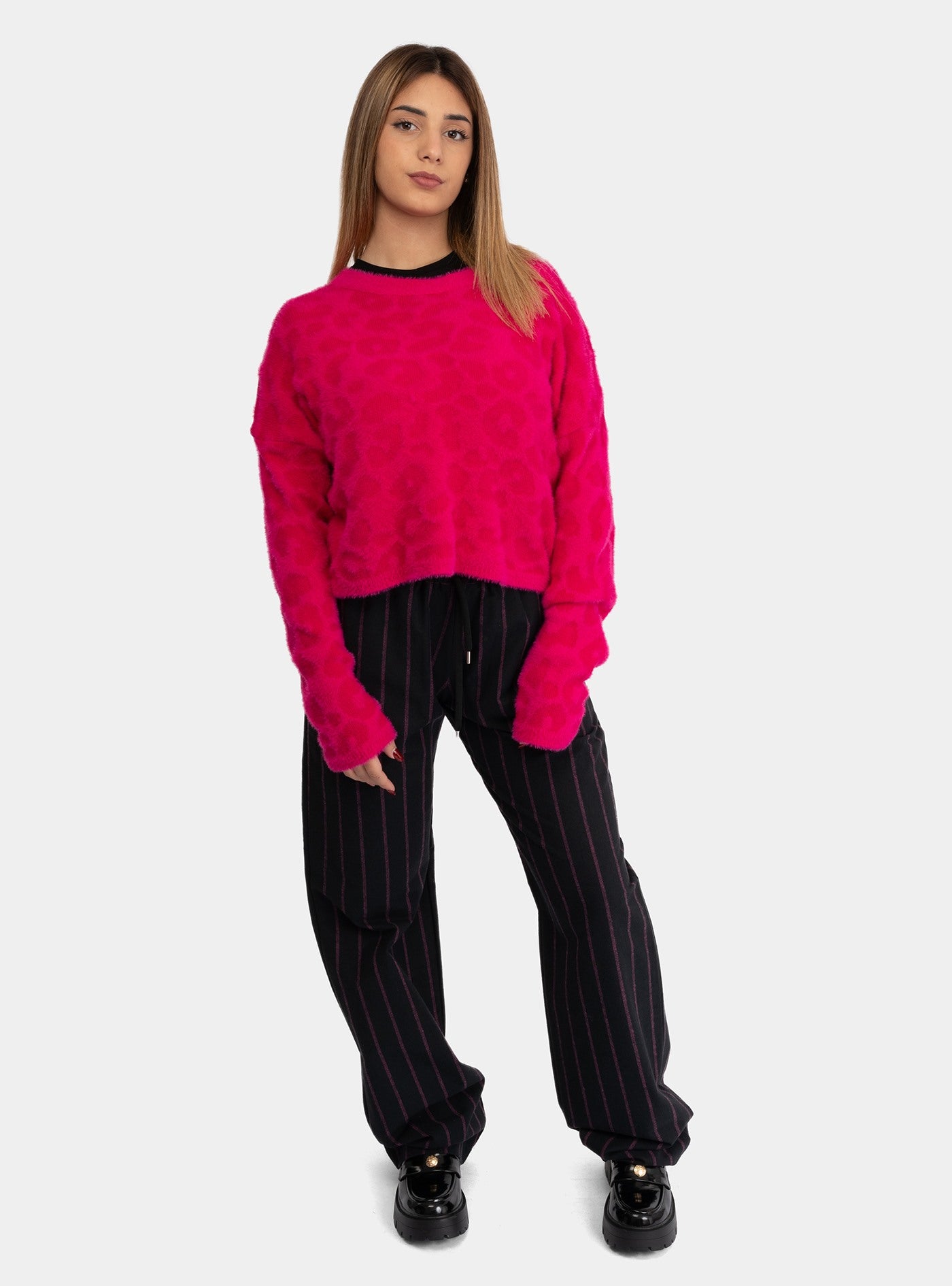 immagine-5-gaelle-pullover-cropped-manica-lunga-fucsia-maglia-gaabw00948-mbfi0001-vi08