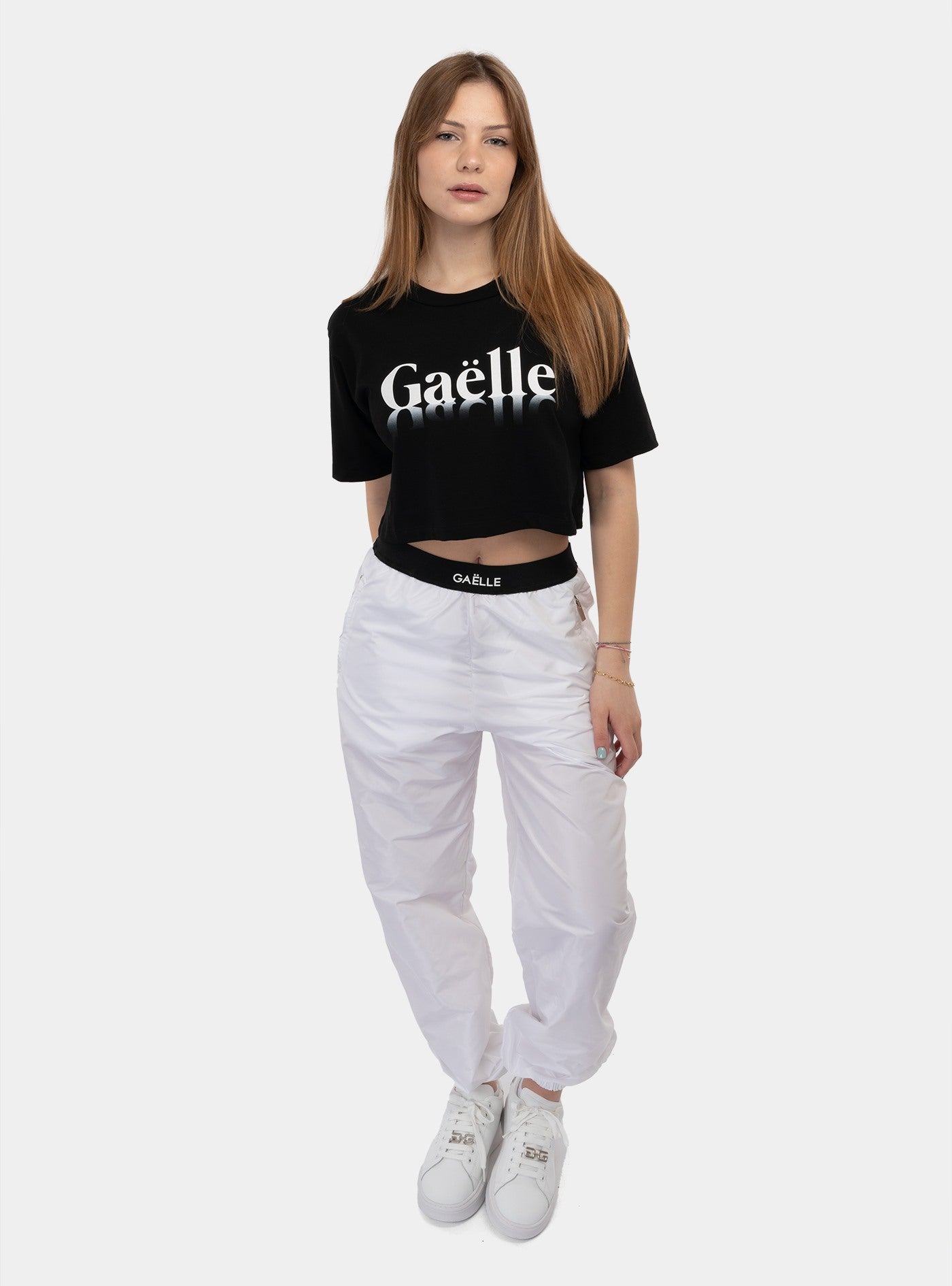 immagine-5-gaelle-t-shirt-nera-t-shirt-gaabw00376-ptts0043-ne01